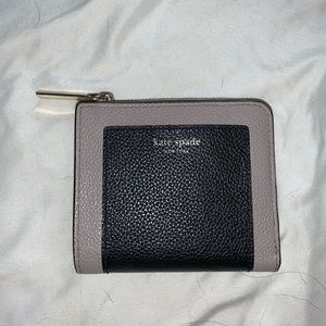 Kate Spade Small L-Zip Bifold Wallet